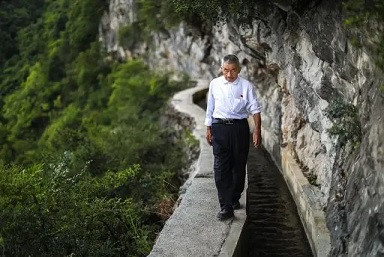 在平凡的事业中，书写不平凡的“为人民服务”