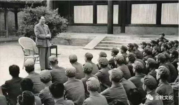 抬头望见北斗星，心中想念毛主席 | 除夕安康，新年快乐