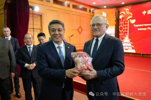 中国和俄罗斯驻朝鲜使馆举行迎新春友好活动