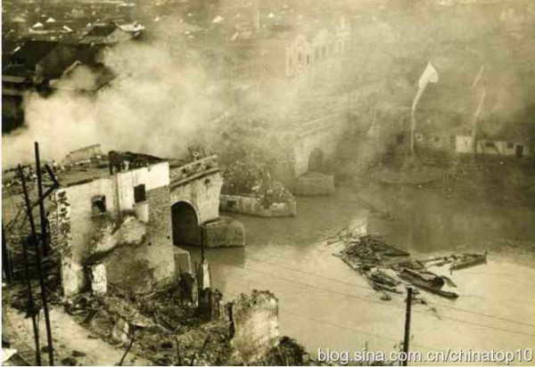 超级工程一览：民国范儿——姜文这番话，为何让公知张鸣勃然大怒？