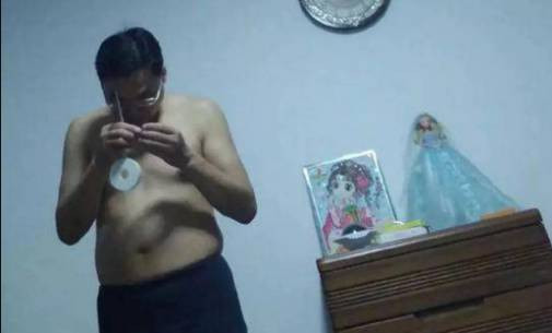 张宏良：中国人咋又变成了这种奴性十足的人？
