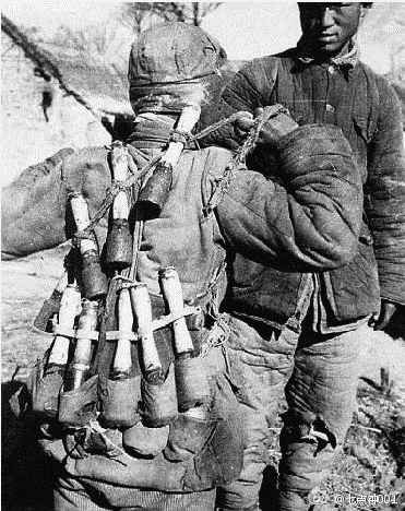 看看八爷是用什么装备打鬼子的