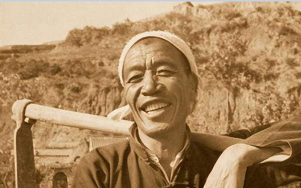 陶鲁笳如何看待大寨？