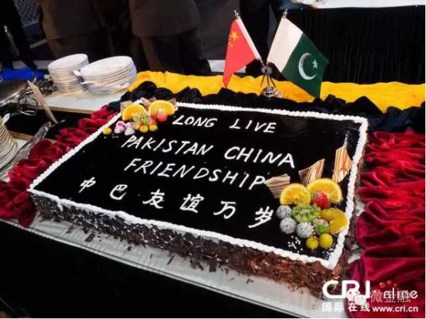 瓜达尔港正式开航：新加坡哭了！美国傻眼了！（综合）