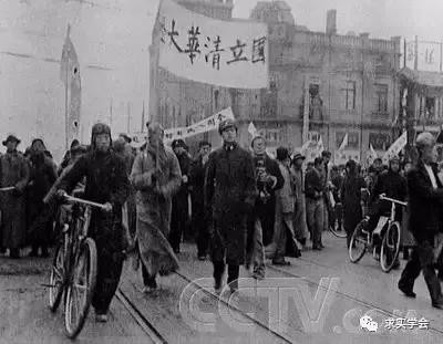 今天的青年人，干什么更有益于人民呢？