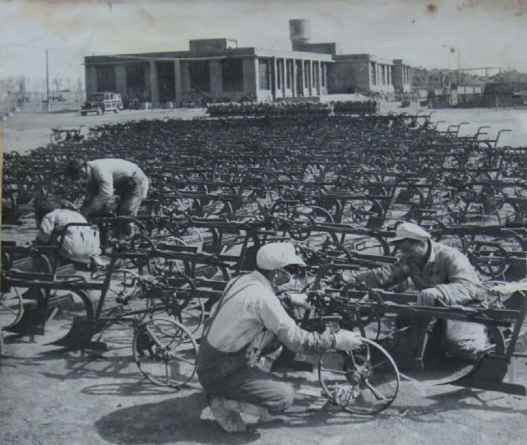 毛泽东社会主义光明道路——农业合作化运动