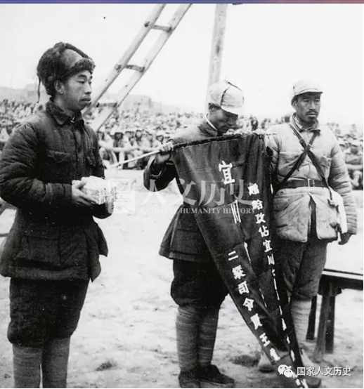 中国人民解放军为何能在一年多的时间内收复延安？