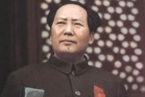 新的一年，学习毛主席的大无畏和乐观！