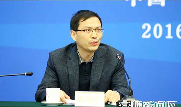 要不要重走集体化的光明老路——塘约道路在人民大会堂引发激烈讨论