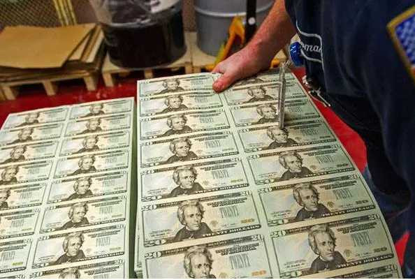 张宏良：中国舆论战被动不是因为贫穷，而是一场摘牌运动