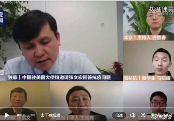 有些人总觉得美国的月亮更圆一点,张文宏就是典型