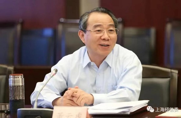 子午|又一“店小二”落马：私有化背后总有腐败?