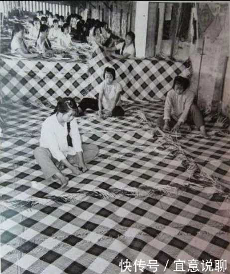 老照片：新中国70年代欣欣向荣的农村人民公社