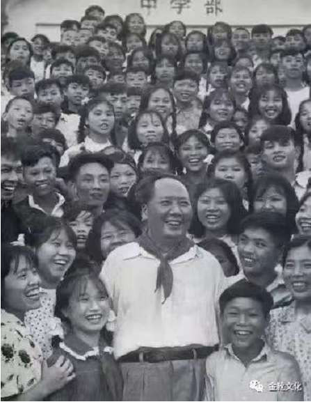 永远和孩子们站在一起，向一切污浊进攻 | 庆祝“六一”国际儿童节