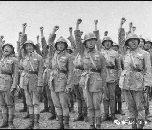 《狙击手》：论“自杀式袭击”的伪气魄