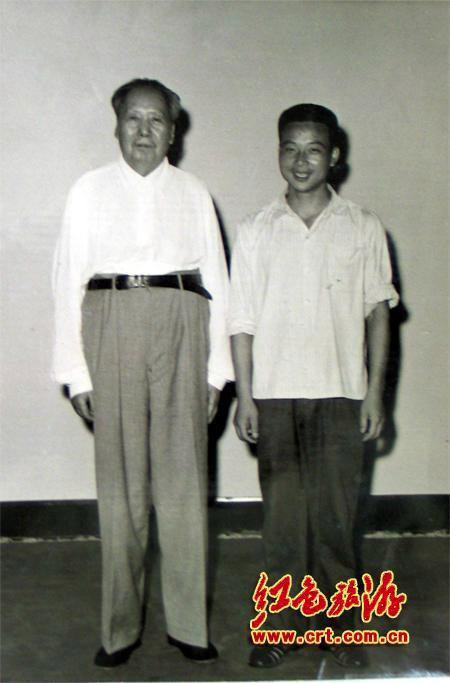 中华民族的子孙应当知道的关于毛主席的十四个谬论