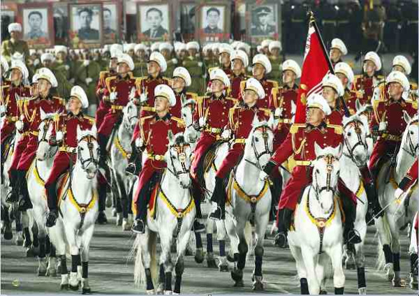 庆祝朝鲜人民军建军75周年阅兵式