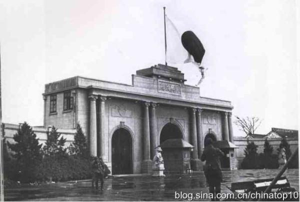 超级工程一览：民国范儿——姜文这番话，为何让公知张鸣勃然大怒？