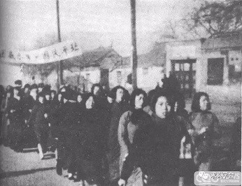 今天的青年人，干什么更有益于人民呢？