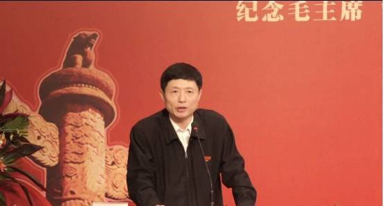 羽龙禁： 纪念人民教师艾跃进教授