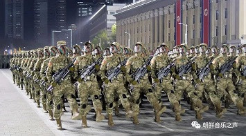 朝鲜人民军与阅兵式