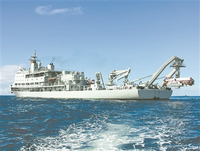 驰骋大洋，危难时刻显身手