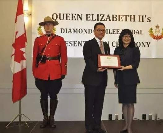 河北前省委书记之孙女，正在国外花着你的钱，你还没任何办法