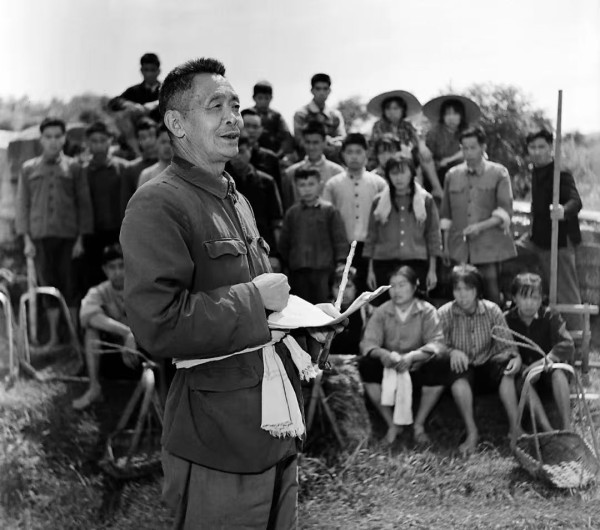 60多年前，这位将军回乡当起了农民