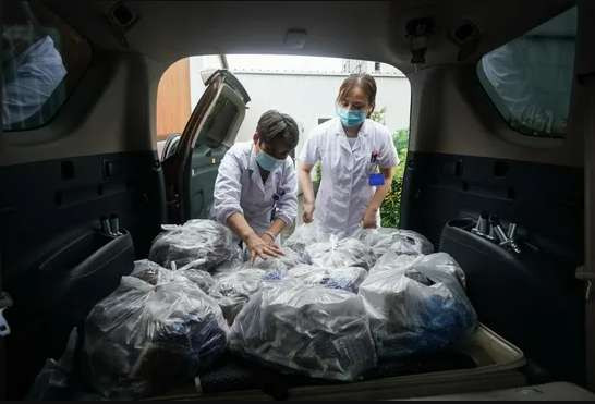 南京：中药汤剂助力抗疫