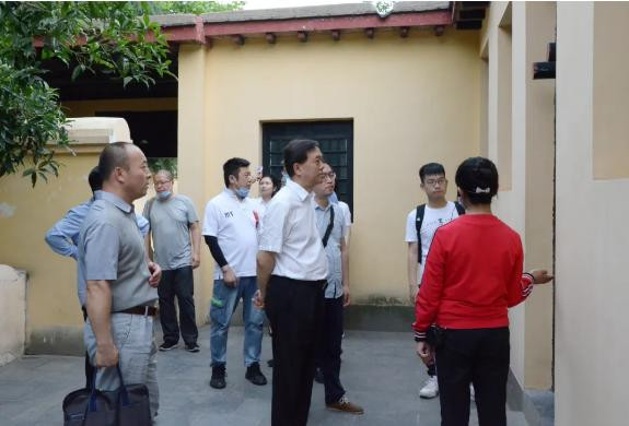 十多家省级以上媒体聚焦南街村