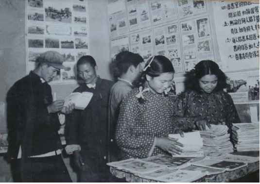 毛泽东社会主义光明道路——农业合作化运动