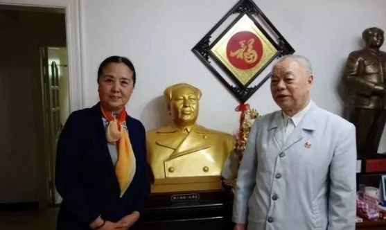 毛主席女儿李讷住所照片流出！墙上一幅照片引人注目...