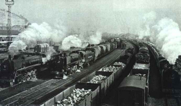 中华民族的子孙应当知道的关于毛主席的十四个谬论