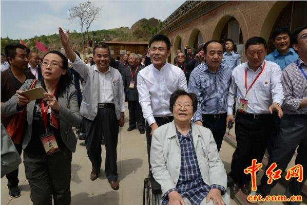 毛主席女儿李讷参观小河会议旧址时天空两次出现祥云奇观（组图）