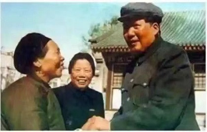 毛主席与黄继光：人民领袖与人民一条心