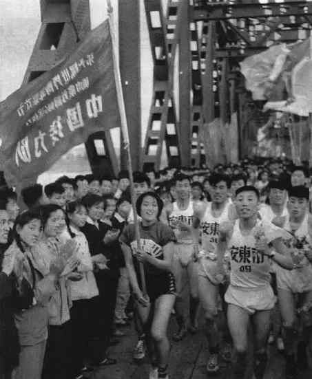 激情岁月！共和国留下父辈们创业的足印（4）