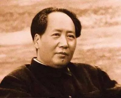 端午节读毛主席的《七绝·屈原》
