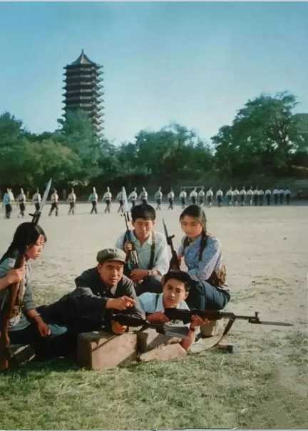 70年代初的工农兵大学生，一代人的青春回忆