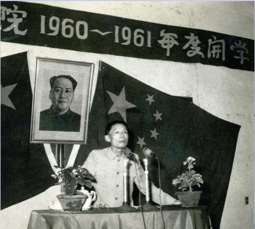 二十世纪左翼文学与社会主义文学经典（九）