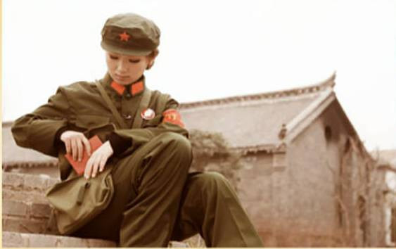 记忆中的老歌：《毛主席的书，我最爱读》