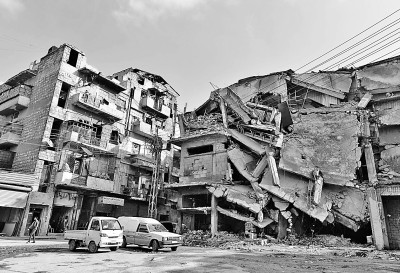 嗜战成瘾的美国实为“人权伪道士”