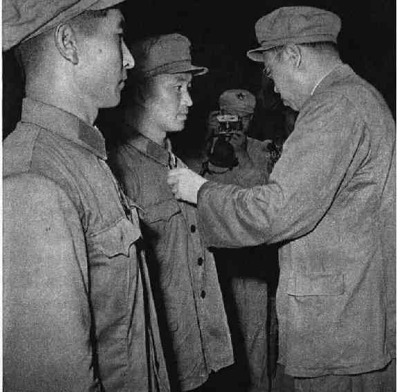 激情岁月！共和国留下父辈们创业的足印（14）