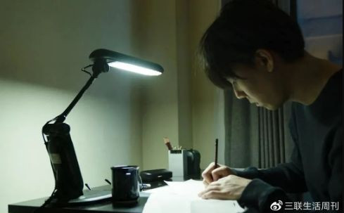 贫困大学生：他们面临的困境中，没钱只是第一道坎