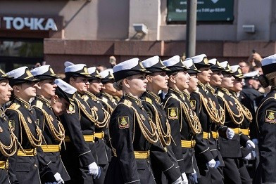 俄罗斯符拉迪沃斯托克举行阅兵纪念卫国战争胜利78周年