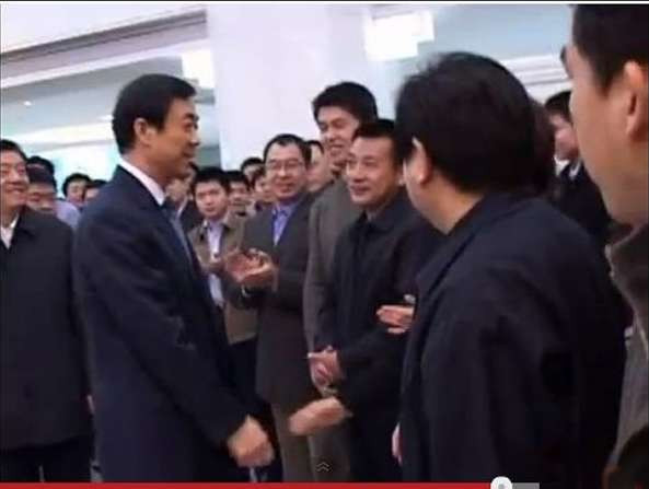 张宏良：如何看待商务部全体公务员的集体“余孽”行为？
