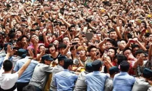 警惕！西方抛给中国的“奶头乐”已经到了不得不戳穿的时候了！