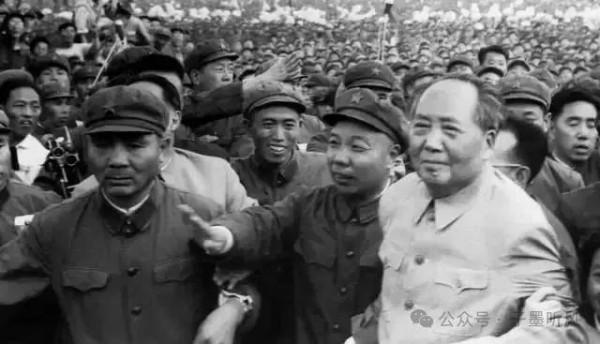 毛主席没有私仇，只有阶级仇、人民仇！