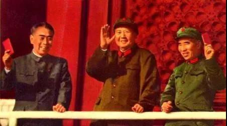 五一节庆祝《毛主席语录》出版57周年，发行量50亿册