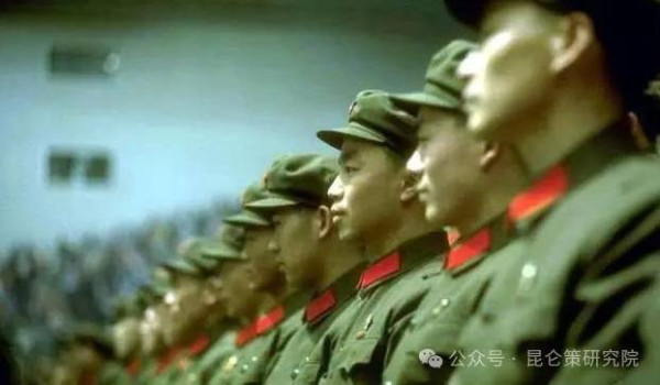 陈先义:“一颗红星、两面红旗”——思念65式军装