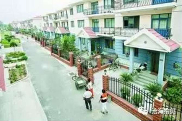 以毛泽东思想为指针坚定不移走社会主义道路的楷模